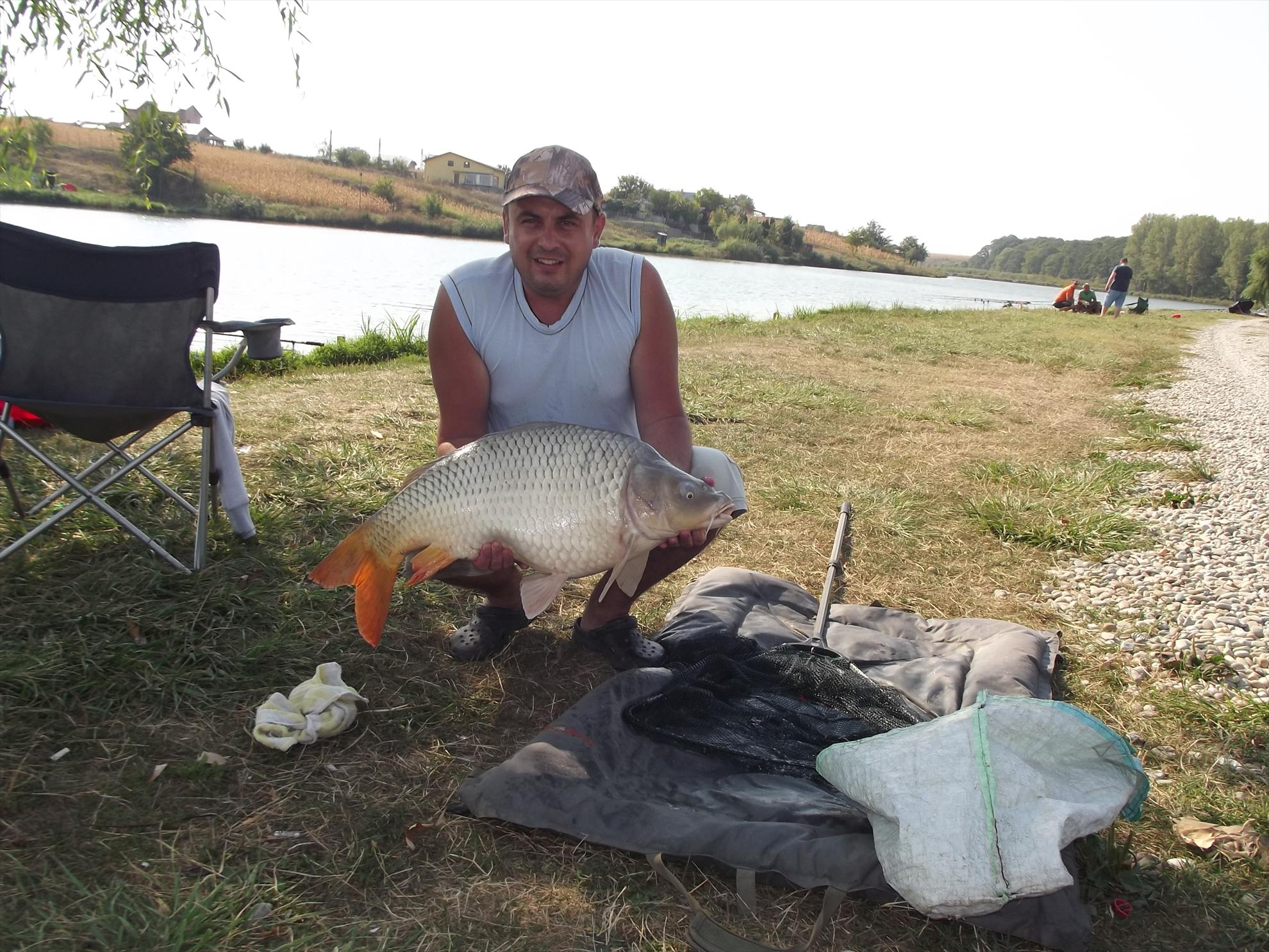 M.Vlasiei 2011 - crap-95-kg.JPG